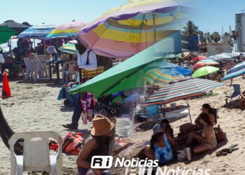 Playas de Mazatlán en “anarquía total” por exceso de sombrillas y sillas: Colegio de Abogados