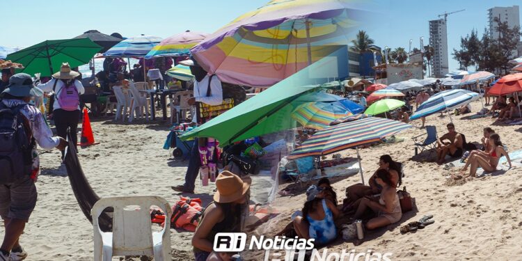 Playas de Mazatlán en “anarquía total” por exceso de sombrillas y sillas: Colegio de Abogados