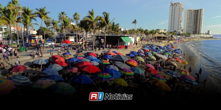 Mazatlán lidera afluencia turística en Sinaloa durante días santos