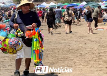 “Sábado fue el mejor día de Semana Santa”, reportan vendedores de playa