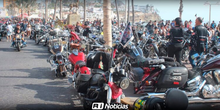 Anuncian cierre vial en Olas Altas por bienvenida de participantes de la Semana Internacional de la Moto