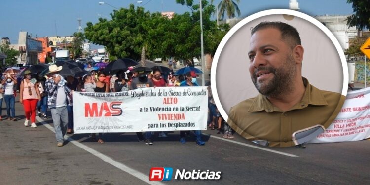 Señalan a Moisés Ríos de ignorar crisis de desplazados en Mazatlán