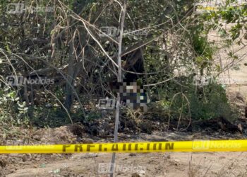 Amarrado de manos, localizan sin vida a un hombre a un costado de la termoeléctrica, al sur de Mazatlán