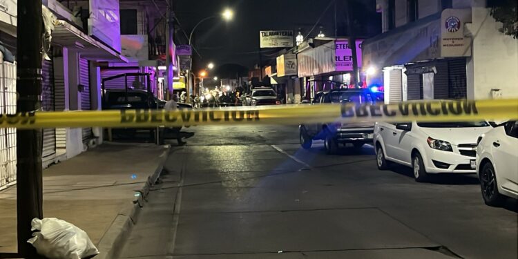 Cuatro personas mueren tras ataque armado en el Centro de Culiacán; tres son mujeres