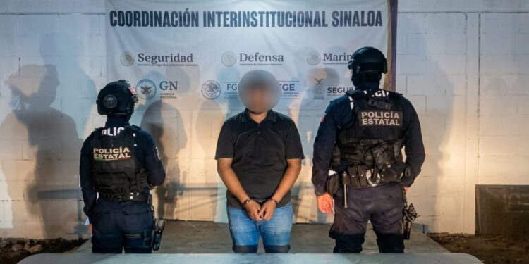 Grupo Interinstitucional detiene a civil armado en Culiacán