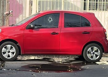 Ejecutan a hombre dentro de vehículo en Infonavit Solidaridad, en Culiacán