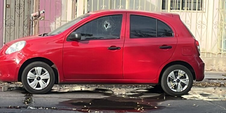 Ejecutan a hombre dentro de vehículo en Infonavit Solidaridad, en Culiacán