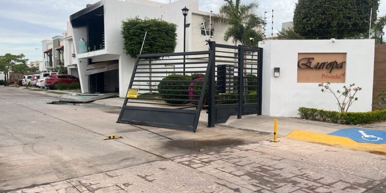 Rafaguean e incendian vivienda en la colonia Portalegre en la zona norte de Culiacan