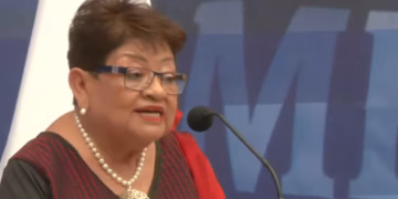 Ernestina Godoy presenta reestructuración de la FGR: “Nunca más una fiscalía opaca con burocracia dorada”