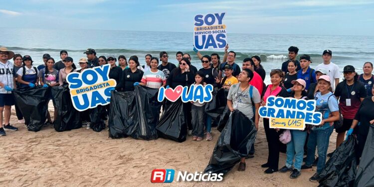 Encabeza la UAS Jornada Nacional de Tequios por la Tierra con limpieza masiva de playas en la Unidad Regional Sur