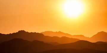 Clima de hoy 18 de abril: lluvias, vientos fuertes y calor para este sábado