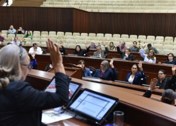 Remueve Congreso a titular de la UTE; se propone extinguir esta Unidad