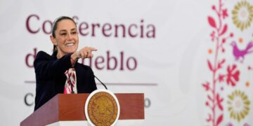 El objetivo del nuevo director de Aduanas es digitalizar los procesos y revisiones menos invasivas, señala Sheinbaum