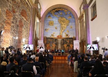 Participa el Rector Jesús Madueña en la presentación de la encuesta nacional “Usos y percepciones sobre Inteligencia Artificial Generativa en la Educación Superior en México”