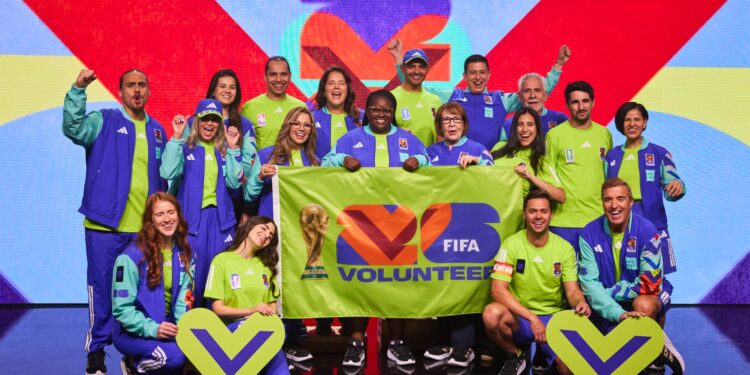 FIFA revela uniforme oficial para voluntarios del Mundial 2026