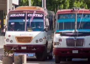 “Golpe al bolsillo” Gobierno autoriza aumento a 15 pesos al transporte público en Sinaloa