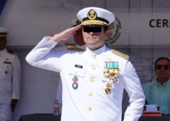 Vicealmirante Manuel Roberto Farías Lagunas envía carta a Sheinbaum; denuncia presuntas faltas a su debido proceso