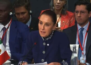 Sheinbaum propone a México como sede de la Cumbre en Defensa de la Democracia en 2027