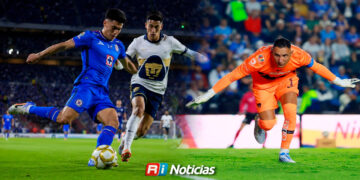 Cruz Azul y Pumas dejan todo para la vuelta tras empatar sin goles en la final