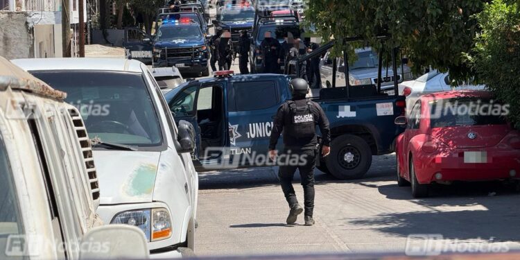 Atacan a balazos a ex militar en Mazatlán