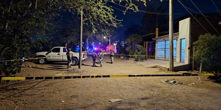 Muere hombre tras ser atacado a balazos en la colonia Felipe Ángeles, en Culiacán