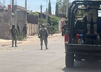 Detienen a tres hombres armados tras operativo militar en la Ruiz Cortines, al sur de Culiacán