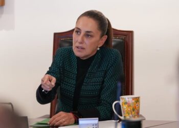 Sheinbaum evita intervenir en caso Inzunza y deja en manos del senador pedir licencia