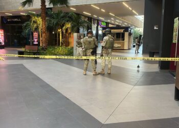 Tres personas mueren tras balacera en plaza Cuatro Ríos en Culiacán