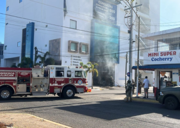 Atacan clínica en la Miguel Hidalgo; hombres armados disparan e incendian parte del inmueble en Culiacán