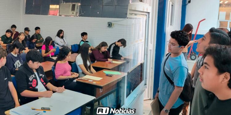 Más de 50 mil jóvenes presentan examen para ingresar a la UAS