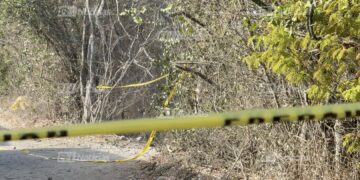 Localizan a dos hombres sin vida al sur de Mazatlán; presentaban presuntas huellas de violencia