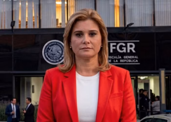 Maru Campos acusa “autoritarismo disfrazado de justicia” tras comparecer ante la FGR por caso de agentes de la CIA
