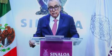 Rocha Moya pierde fuero tras solicitar licencia, señala Arturo Zaldívar
