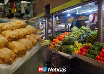 Suben precios de huevo, pollo y verduras en mayo