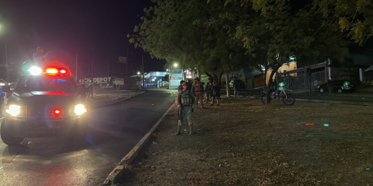 Persecución en Culiacán deja un motociclista muerto y un civil herido en la colonia Independencia