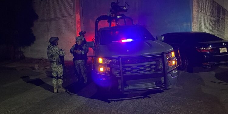 Motociclista es asesinado a balazos frente a su vivienda en el sur de Culiacán