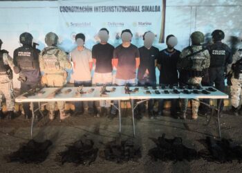 Detienen a cinco armados y aseguran lanzagranadas en Barrancos, Culiacán