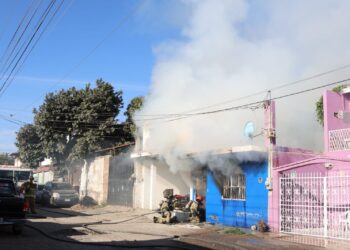 Incendio en vivienda provoca evacuación de mujeres en centro de rehabilitación de la Flores Magón
