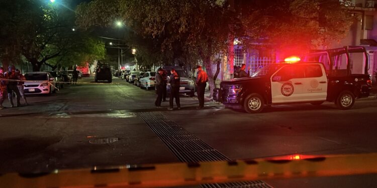 Atacan a balazos a un joven al descender de un vehículo en el Infonavit Solidaridad de Culiacán