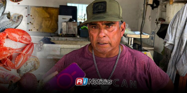 Vendedores de mariscos esperan repunte tras días bajos en mercado Isla de la Piedra