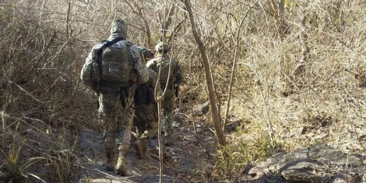 Localizan dos osamentas cerca de la presa El Peñón, en Escuinapa