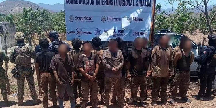 Marina detiene a 13 presuntos miembros de ‘Los Chapitos’ tras agresión en Mazatlán