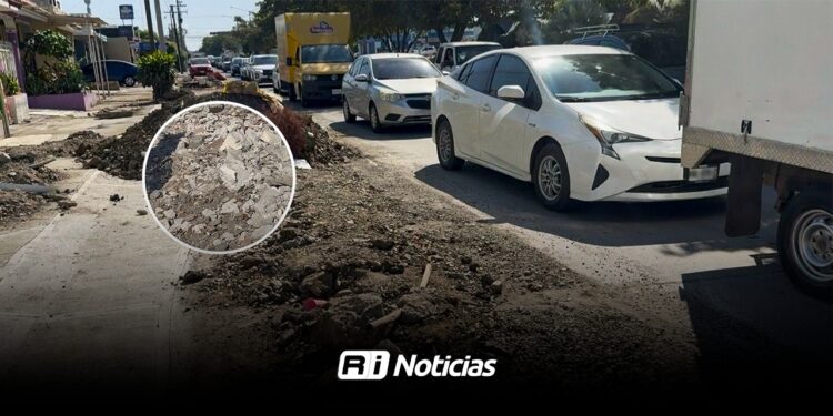 Vecinos exigen retiro de escombros tras obra de Jumapam en la santa rosa