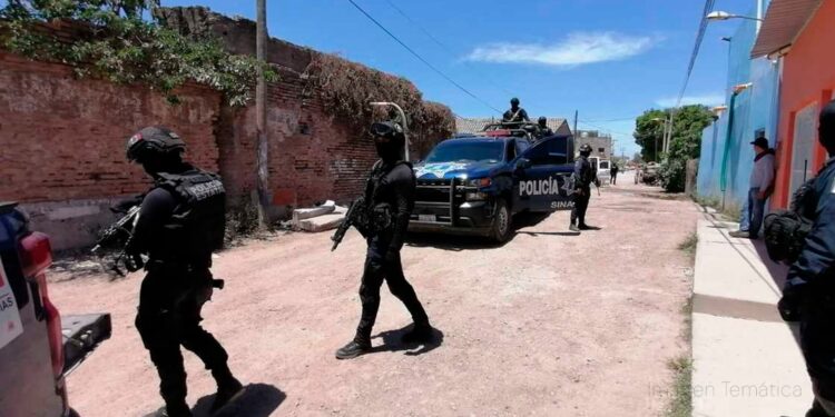 Presunto enfrentamiento armado deja casquillos y rastros de sangre en colonias de Escuinapa