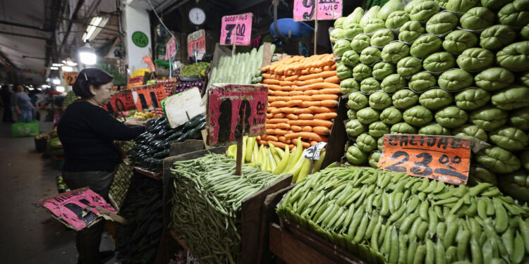 Inflación da respiro en México: precios desaceleran en mayo y bajan tarifas eléctricas
