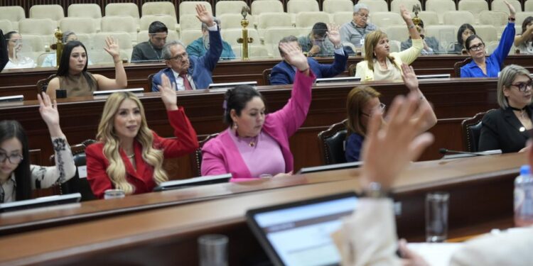 Congreso de Sinaloa aprueba la reestructuración de cuatro de sus Comisiones Permanentes
