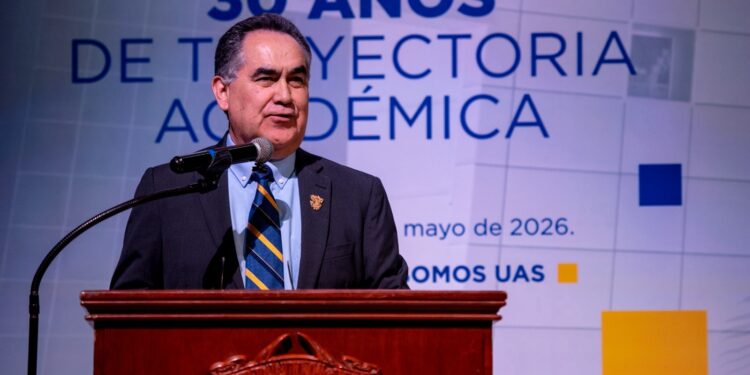 Entrega el Rector Jesús Madueña el Reconocimiento “Lic. Eustaquio Buelna Pérez” 2026, a 46 docentes e investigadores con una trayectoria de 30 años de servicio en la UAS