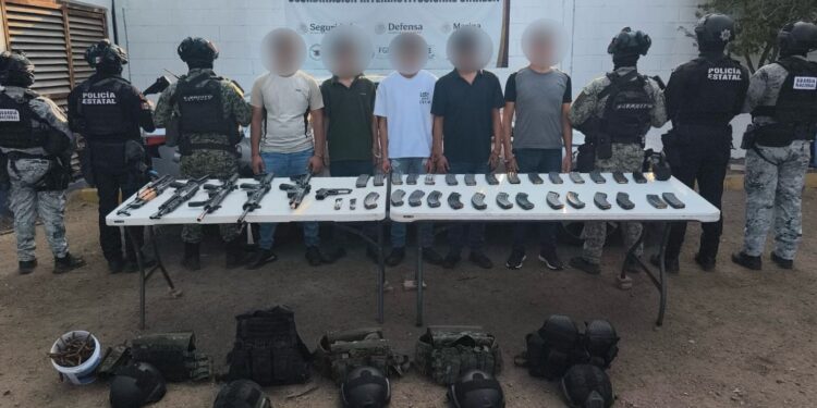 Grupo Interinstitucional detiene a cinco civiles armados; dos de ellos son menores de edad