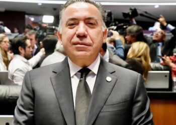 Enrique Inzunza NO pedirá licencia “mi deber es acudir”, dice luego de anunciar que asistirá al periodo extraordinario en el Senado