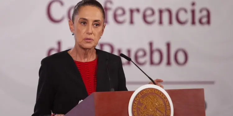 No existe orden legal para vigilar a Rocha Moya, pese a investigación de la FGR: Sheinbaum
